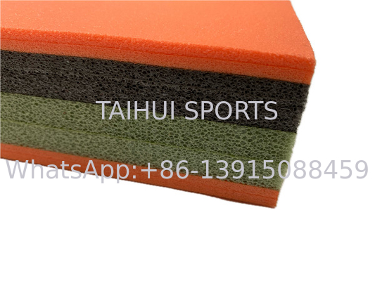 Perlindungan Lapangan TK 2025 Penguncian Shock Pad Dengan Produksi Cepat Dan Air Drainase Tinggi