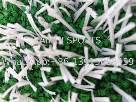 Elastisitas Tinggi Elastisitas Tinggi Isi Karet TPE Hijau untuk Rumput Buatan