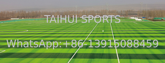 16800 Density Eco Friendly Artificial Grass Mudah Dipasang 30mm 50mm rumput luar untuk kebutuhan lapangan olahraga